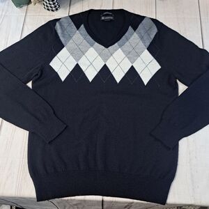 INC International Concepts V-Neck Sweater in Black and Gray Argyle Merino Wool